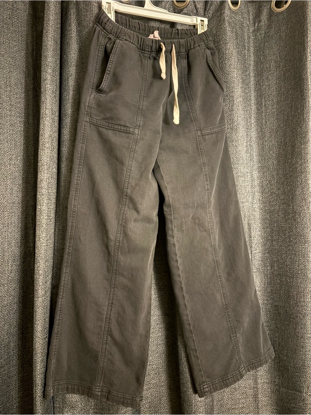 aerie Wide-Leg Drawstring Sweatpants in Charcoal